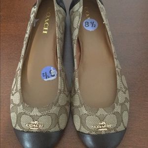 Coach flats
